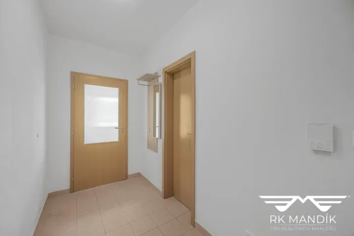 Prodej bytu 1+kk, Praha - Horní Měcholupy, Boloňská, 37 m2