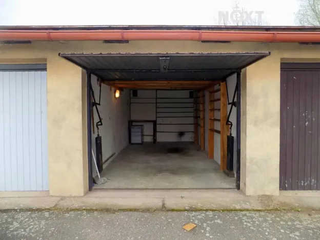 Prodej garáže, Hradec Králové, 17 m2