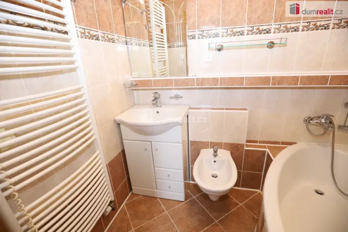 Pronájem bytu 3+1, Karlovy Vary - Drahovice, Stará Kysibelská, 94 m2