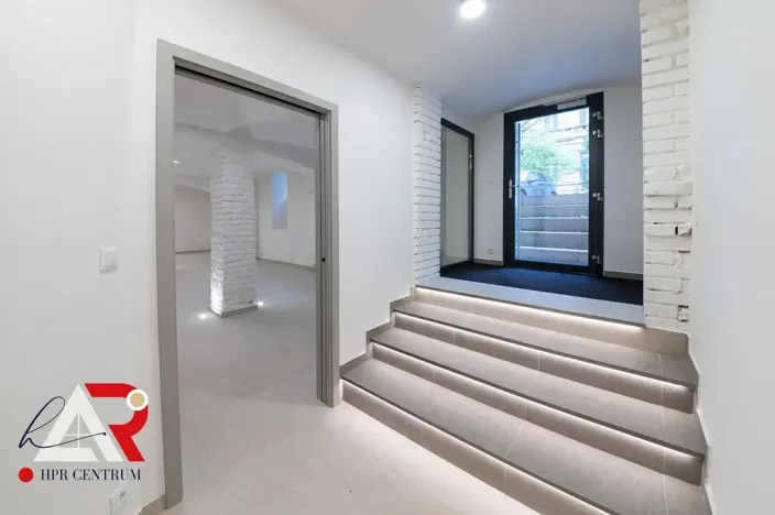 Prodej komerční nemovitosti, Brno, Jiráskova, 233 m2