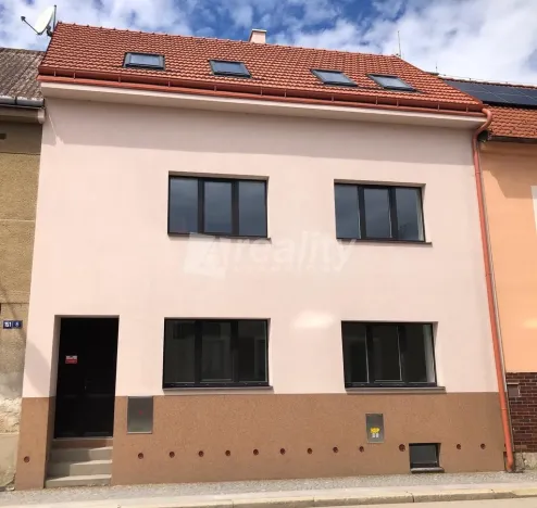 Pronájem bytu 2+1, Telč - Telč-Staré Město, 9. května, 50 m2