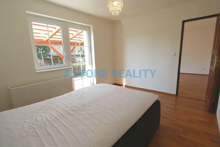 Pronájem rodinného domu, Praha - Újezd nad Lesy, Týnecká, 210 m2