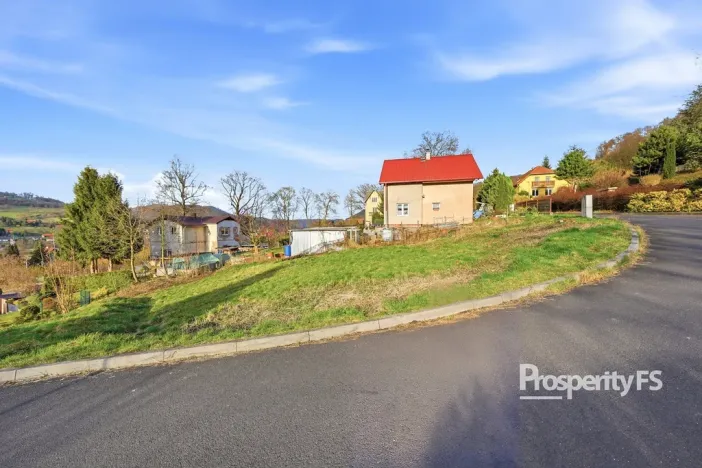 Prodej pozemku, Velké Březno, 728 m2