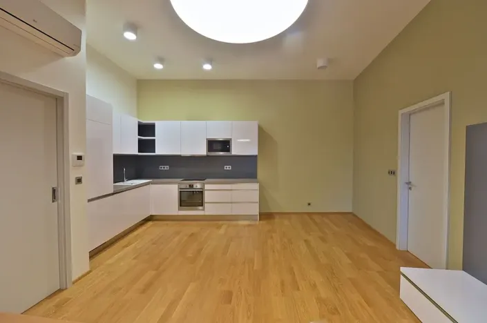 Pronájem bytu 2+kk, Brno, Husova, 59 m2