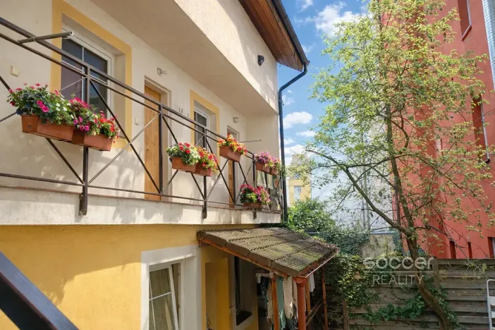 Pronájem bytu 2+kk, Praha - Smíchov, Grafická, 40 m2