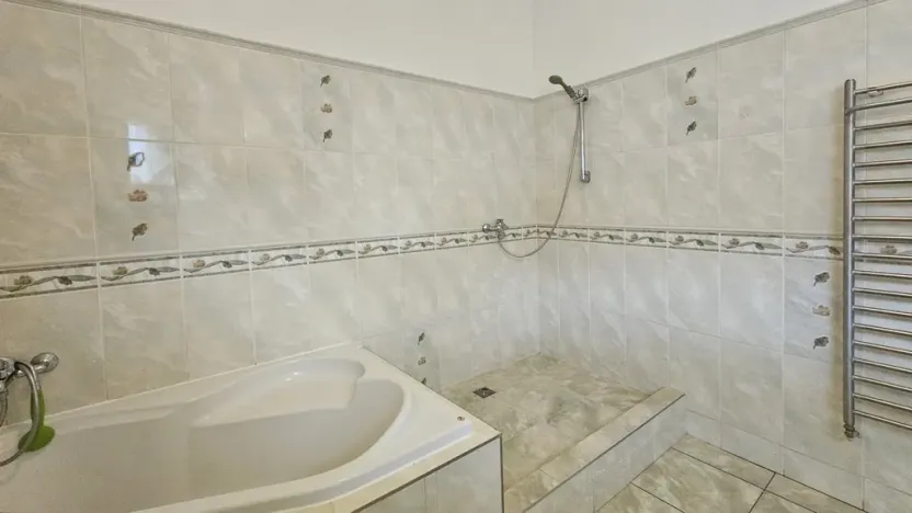Pronájem bytu 1+1, Třebotov, Hlavní, 70 m2