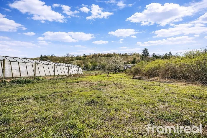 Prodej rodinného domu, Lovčičky, 200 m2