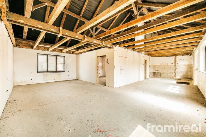 Prodej vícegeneračního domu, Lovčičky, 200 m2