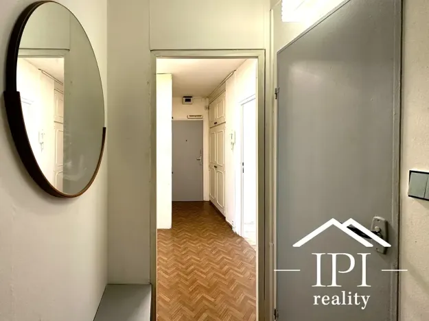 Prodej bytu 3+1, Praha - Podolí, Kaplická, 61 m2