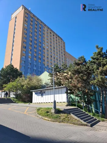 Pronájem garážového stání, Praha - Krč, Štúrova, 17 m2