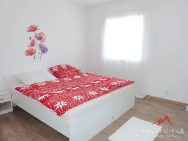 Pronájem bytu 1+1, Děčín - Děčín XXI-Horní Oldřichov, Alešova, 56 m2