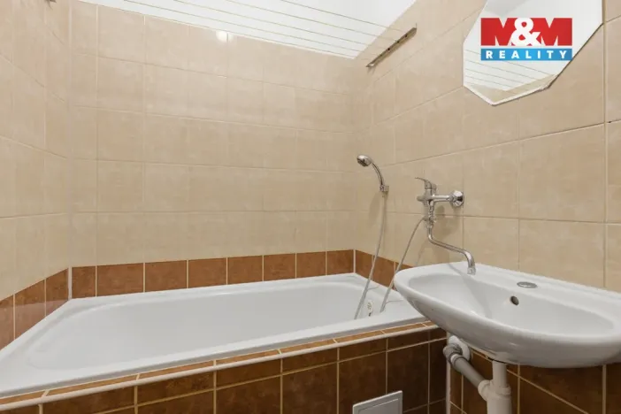 Prodej bytu 2+1, Žatec, Podměstí, 45 m2