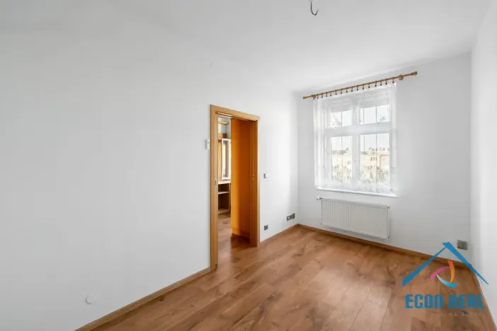 Pronájem bytu 4+kk, Praha - Libeň, Na rozcestí, 128 m2
