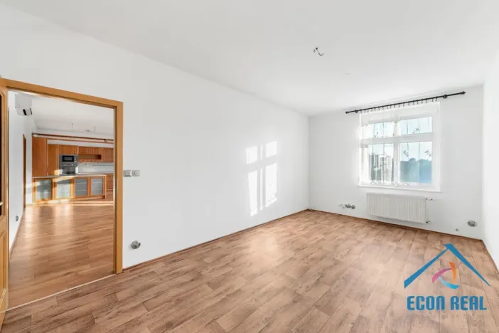 Pronájem bytu 4+kk, Praha - Libeň, Na rozcestí, 128 m2