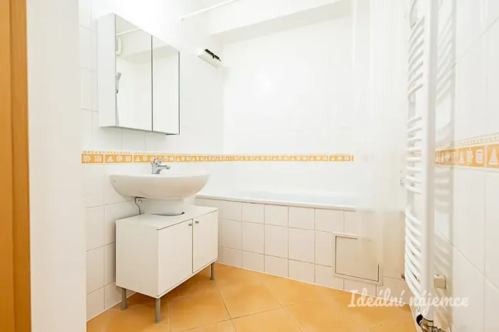 Pronájem bytu 2+kk, Praha - Libeň, Kovanecká, 53 m2