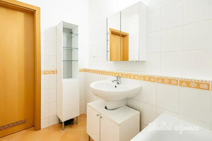 Pronájem bytu 2+kk, Praha - Libeň, Kovanecká, 53 m2