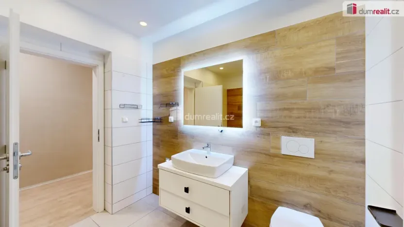 Pronájem bytu 2+kk, Opava - Město, Dolní náměstí, 95 m2