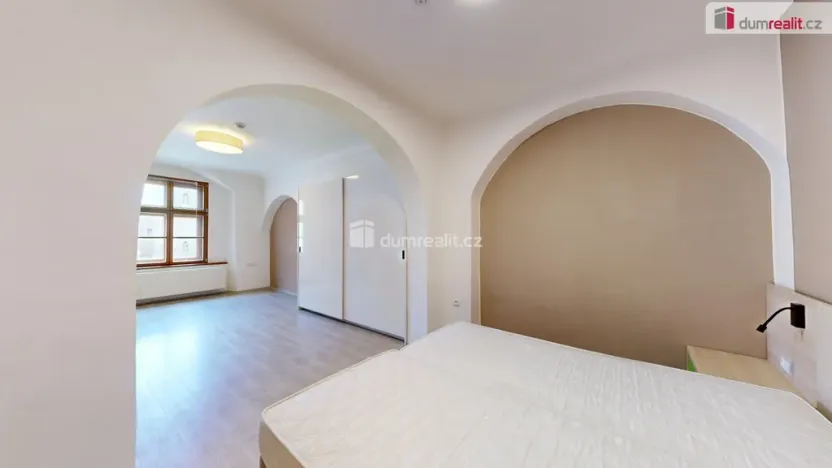 Pronájem bytu 2+kk, Opava - Město, Dolní náměstí, 95 m2