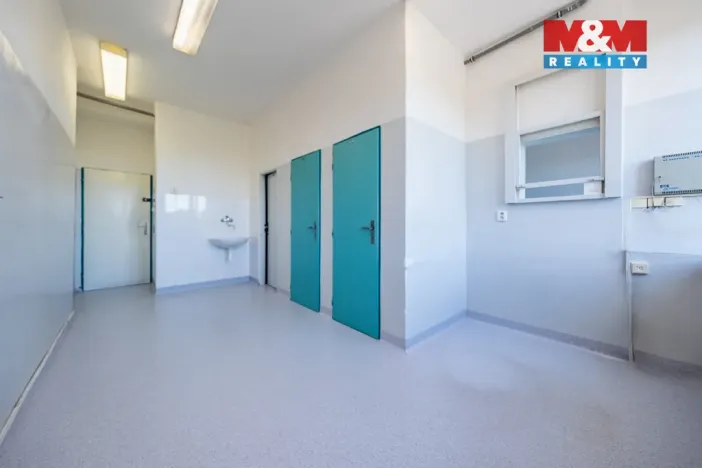 Pronájem obchodního prostoru, Praha - Petrovice, Ohmova, 193 m2