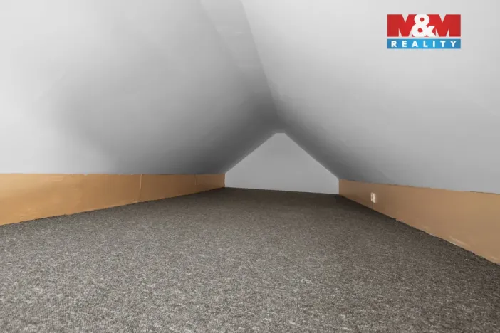 Pronájem bytu 2+kk, Velvary, Chržínská, 78 m2