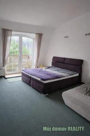 Pronájem bytu 1+kk, Praha - Košíře, Smolíkova, 54 m2