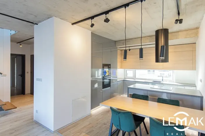 Pronájem rodinného domu, Olomouc, Mačákova, 173 m2