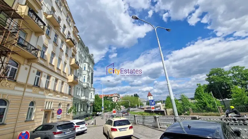 Prodej bytu 2+1, Praha - Smíchov, Janáčkovo nábřeží, 85 m2