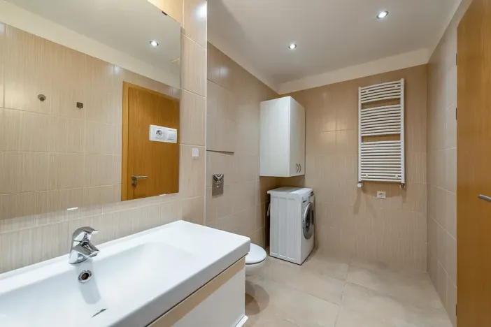 Pronájem bytu 1+kk, Praha - Vinohrady, Korunní, 47 m2