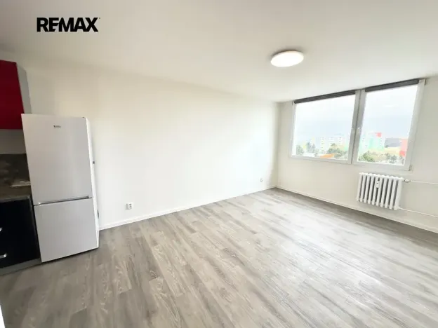 Pronájem bytu 2+kk, Kladno, Švédská, 40 m2