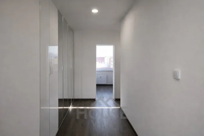 Prodej bytu 3+1, Praha - Hlubočepy, Lohniského, 68 m2