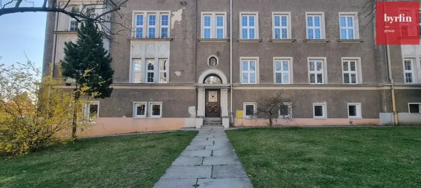 Pronájem bytu 2+kk, Opava, Březinova, 59 m2