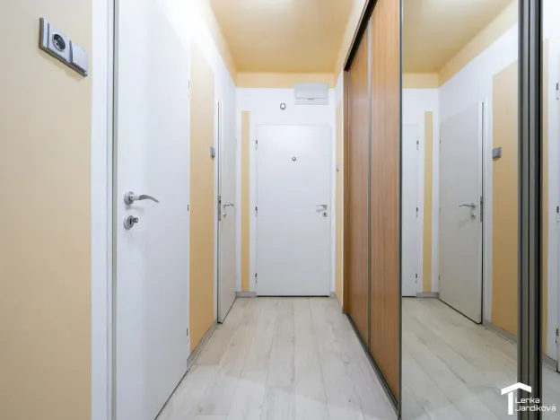 Pronájem bytu 1+1, Pardubice - Bílé Předměstí, Ke Kamenci, 40 m2