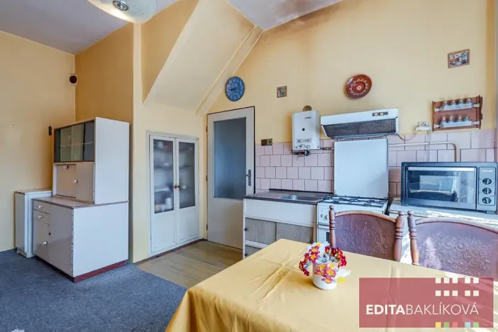 Prodej rodinného domu, Šternberk, Komenského, 68 m2