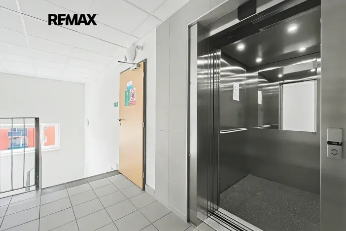 Pronájem bytu 1+kk, Hostivice, Ječná, 42 m2