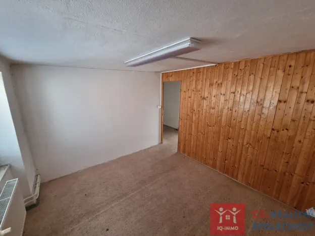 Pronájem obchodního prostoru, Znojmo, Divišovo náměstí, 120 m2