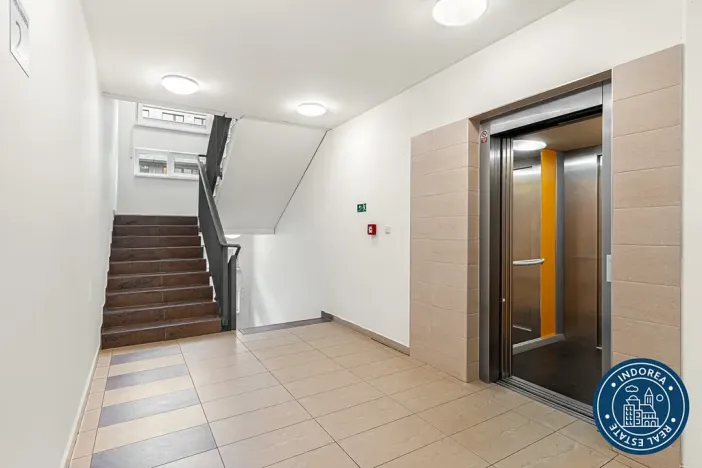 Prodej bytu 2+kk, Praha - Vysočany, Kabešova, 53 m2