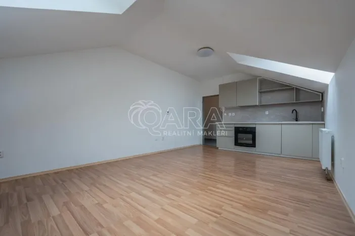 Prodej bytu 1+kk, Písek - Václavské Předměstí, Hostivítova, 30 m2
