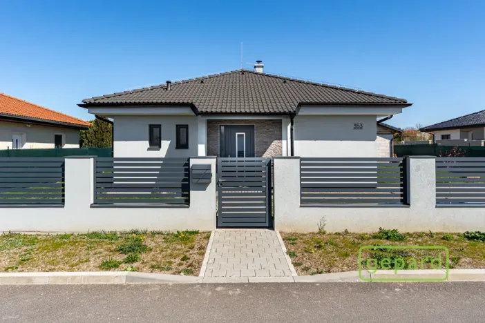 Prodej rodinného domu, Krakovany, 115 m2