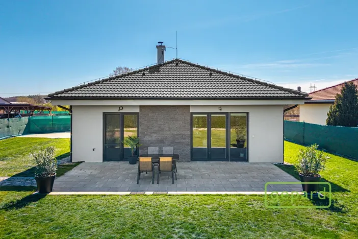 Prodej rodinného domu, Krakovany, 90 m2
