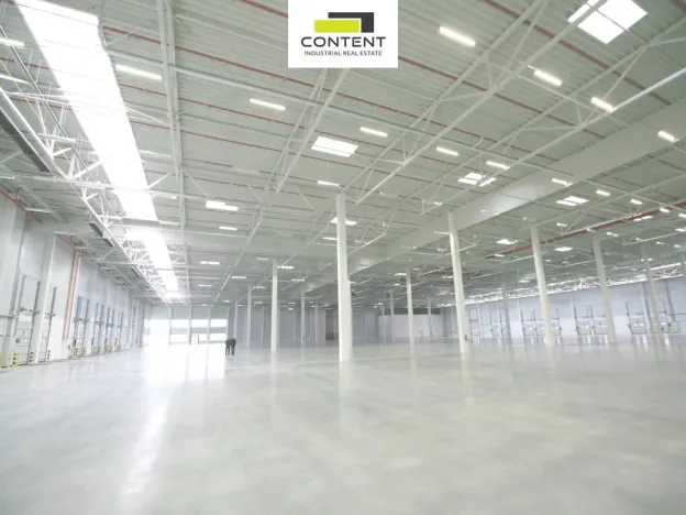 Pronájem výrobních prostor, Syrovice, 5872 m2