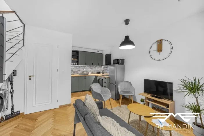 Pronájem bytu 2+kk, Praha - Karlín, Pernerova, 42 m2