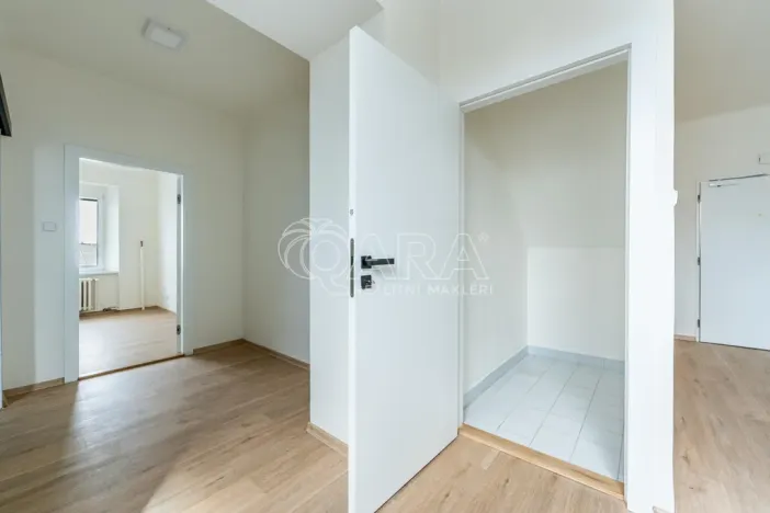 Pronájem bytu 2+1, Praha - Nové Město, Vodičkova, 84 m2