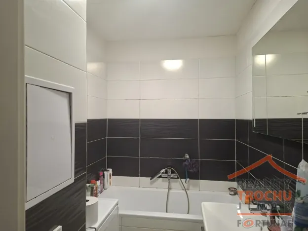 Pronájem bytu 4+1, Humpolec, Havlíčkovo náměstí, 68 m2