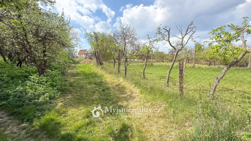 Prodej zahrady, Šatov, 875 m2