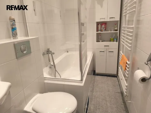 Pronájem bytu 1+1, Karlovy Vary, Plzeňská, 42 m2