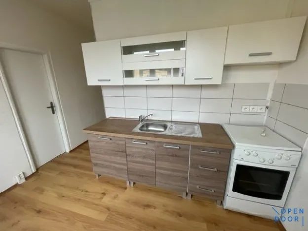 Pronájem bytu 2+1, Horní Slavkov, Poštovní, 50 m2