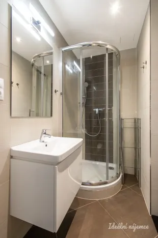 Pronájem bytu 1+kk, Praha - Zličín, Sazovická, 26 m2