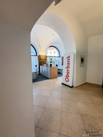 Pronájem kanceláře, Olomouc, Dolní náměstí, 204 m2
