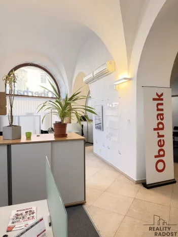 Pronájem kanceláře, Olomouc, Dolní náměstí, 204 m2