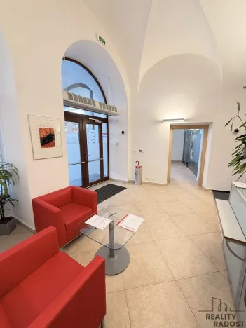 Pronájem kanceláře, Olomouc, Dolní náměstí, 204 m2